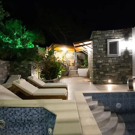 Villa Achlia *